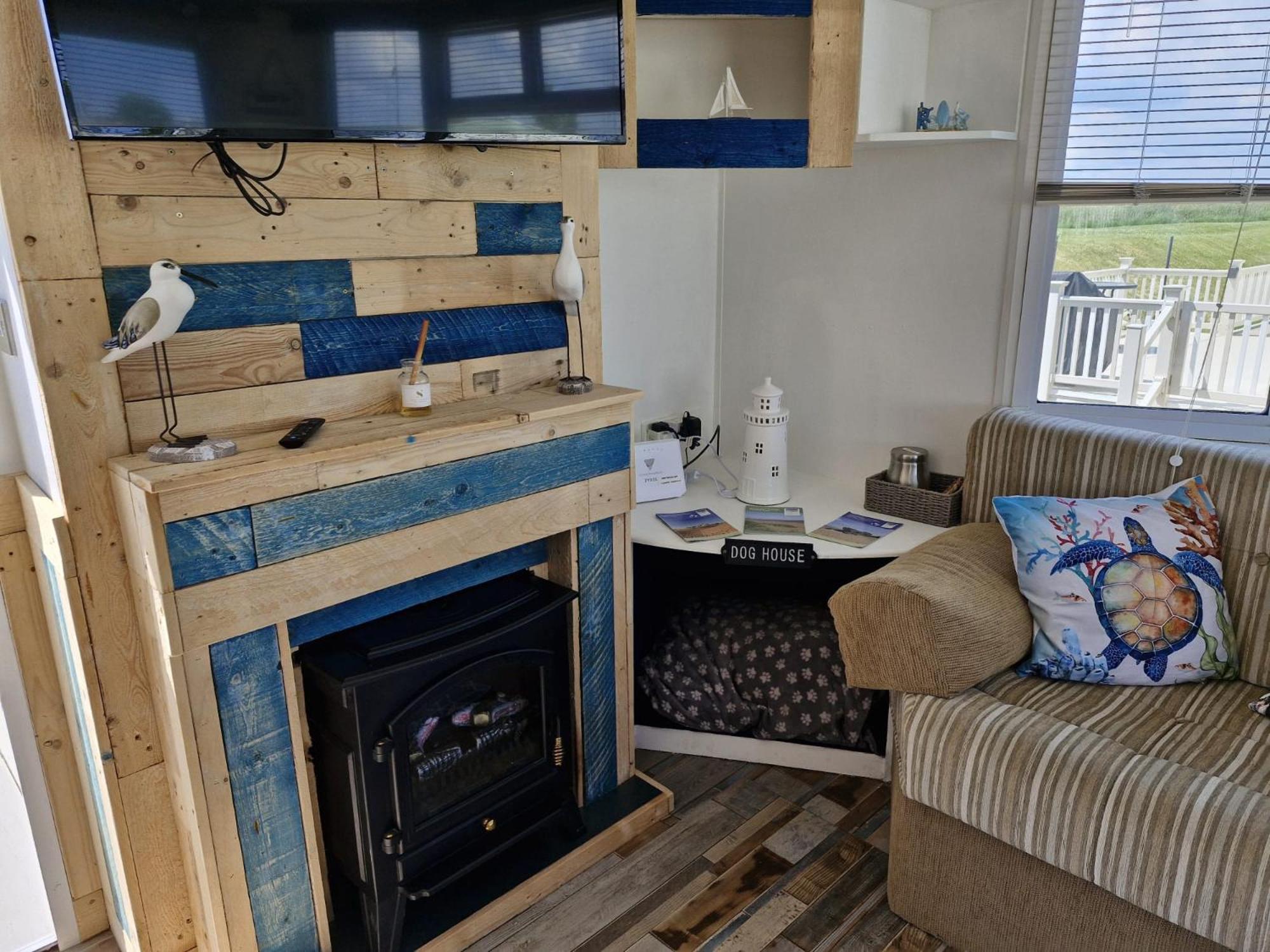 Driftwood Cabin - Dog Friendly Anderby Creek מראה חיצוני תמונה