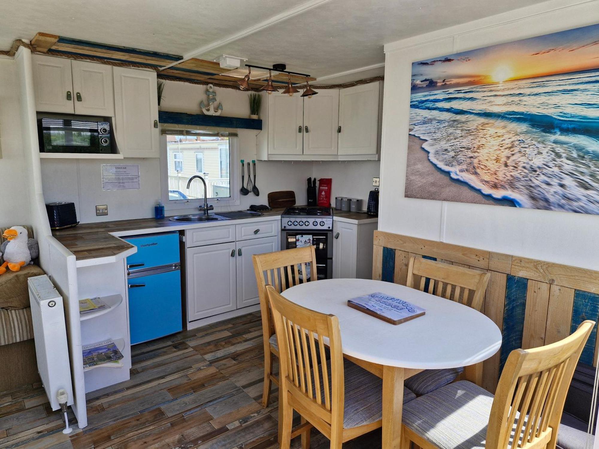 Driftwood Cabin - Dog Friendly Anderby Creek מראה חיצוני תמונה