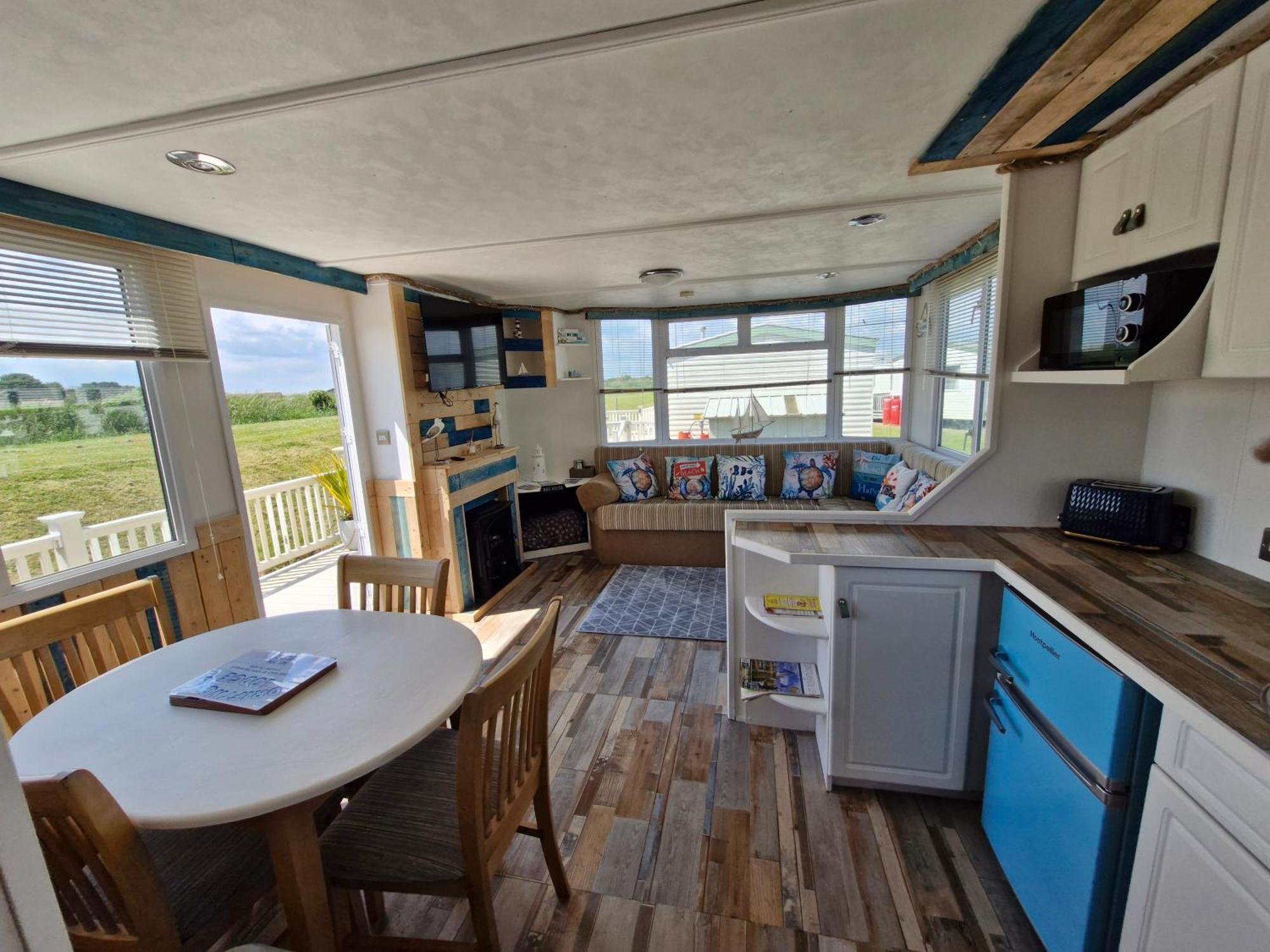 Driftwood Cabin - Dog Friendly Anderby Creek מראה חיצוני תמונה